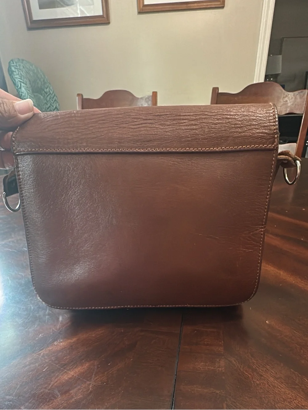Classic Brown Leather bag- Stylish Buckle Closure. No straps no info about it.